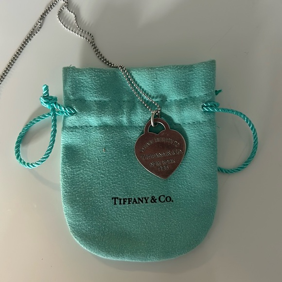 Authentic Tiffany Necklace big Heart authentic chain as well - Picture 1 of 2